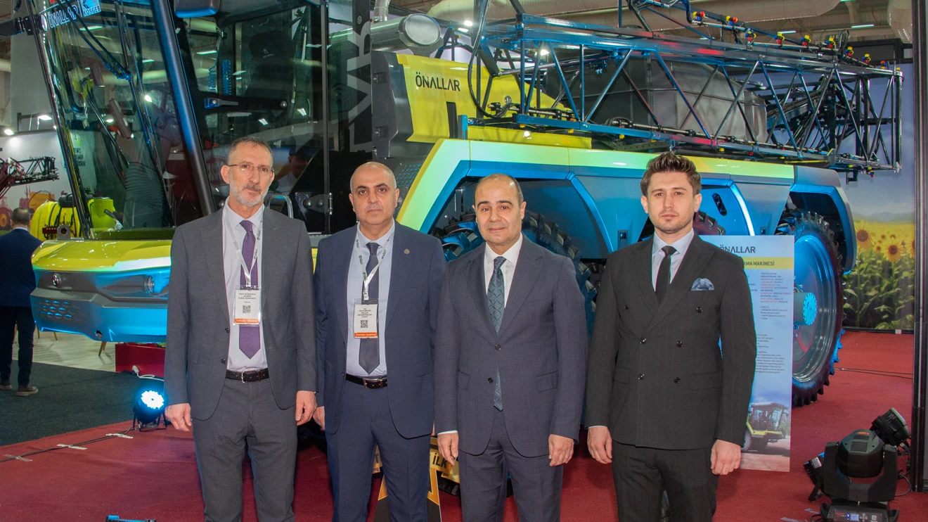 Türkiye’nin ilk ‘Kendi Yürür İlaçlama Makinesi’ geliştirildi